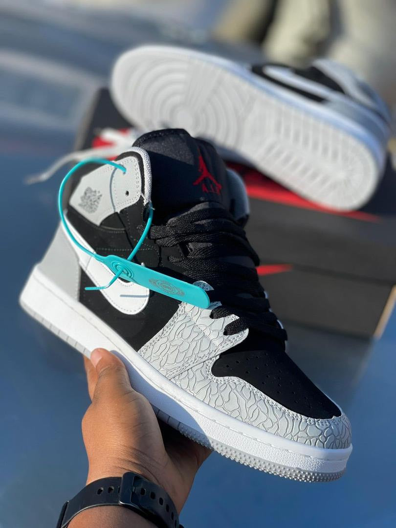 Air Jordan 1 High ‘Black Cement’