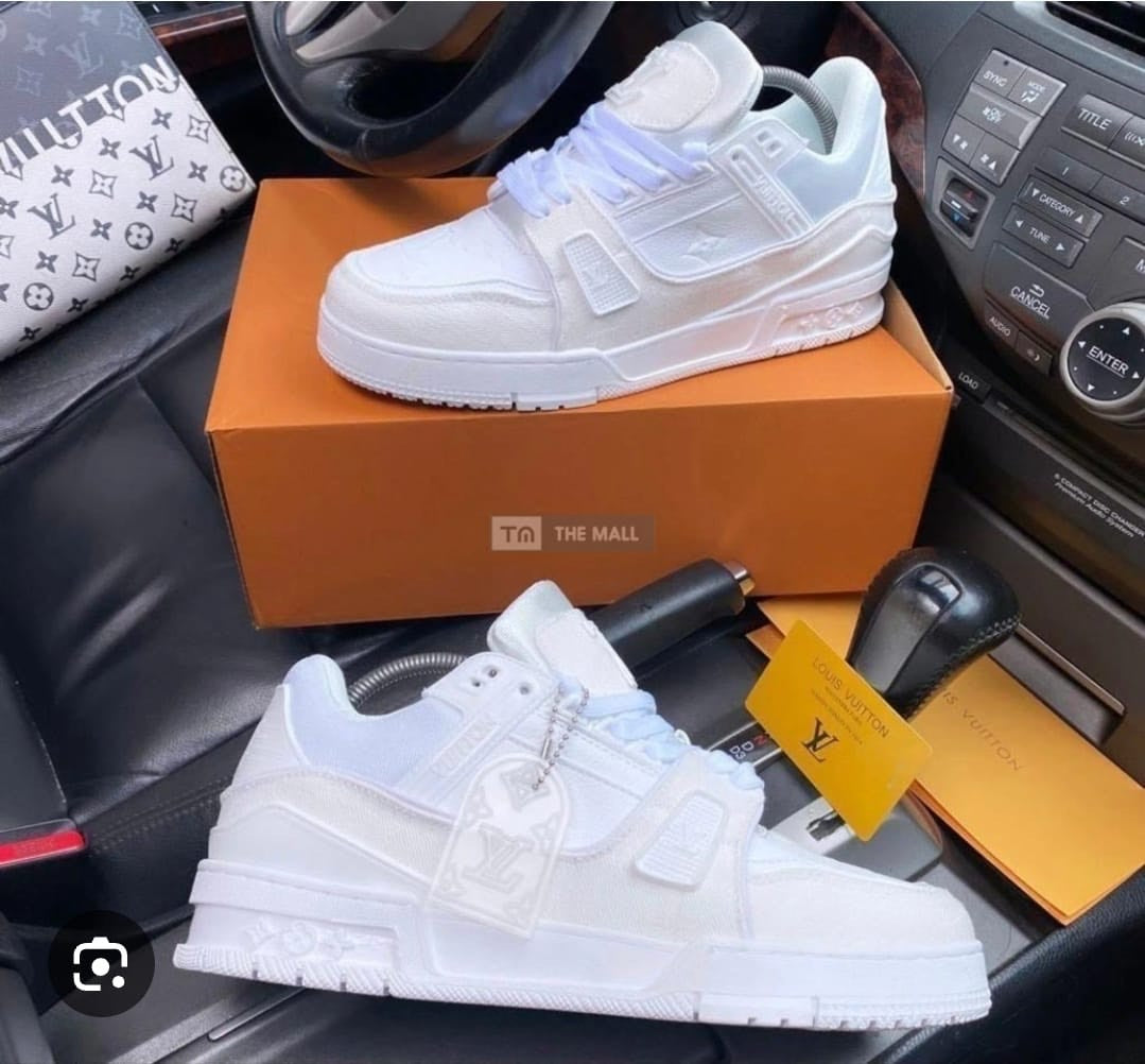 Louis Vuitton Trainer Sneakers - Black/White Damier