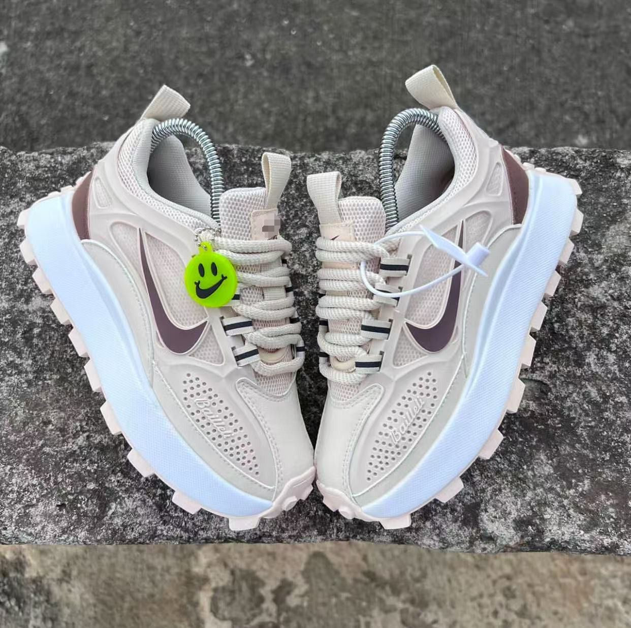 Restocked Nike Pegasus Trail - Cream/Mauve