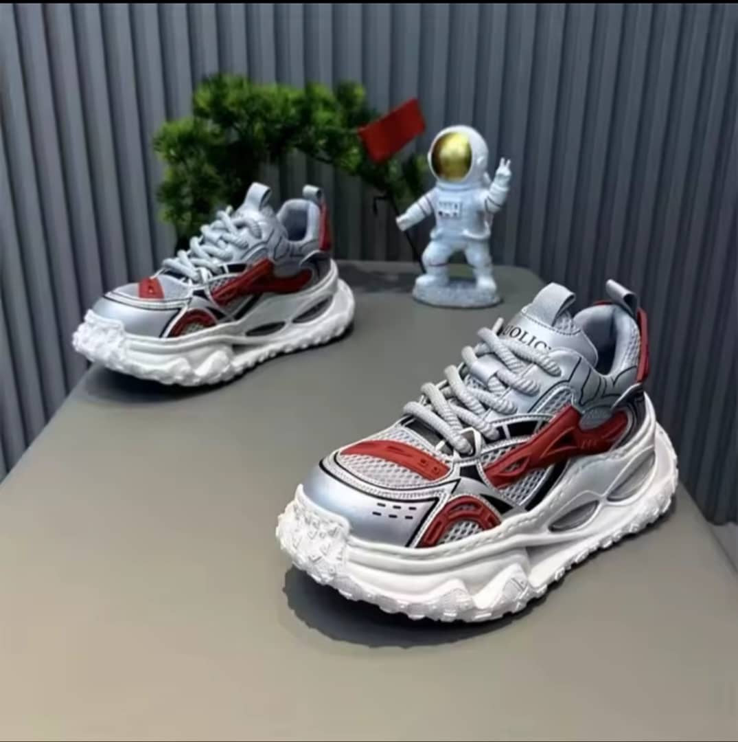 Policy Chunky Runner – White/Blue & Silver/Red